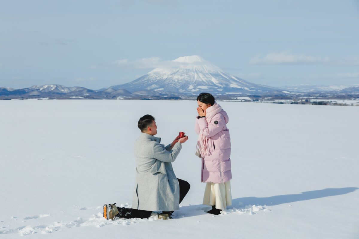 Sapporo & Hokkaido Surprise Proposal Photography by Local Photographer Masa